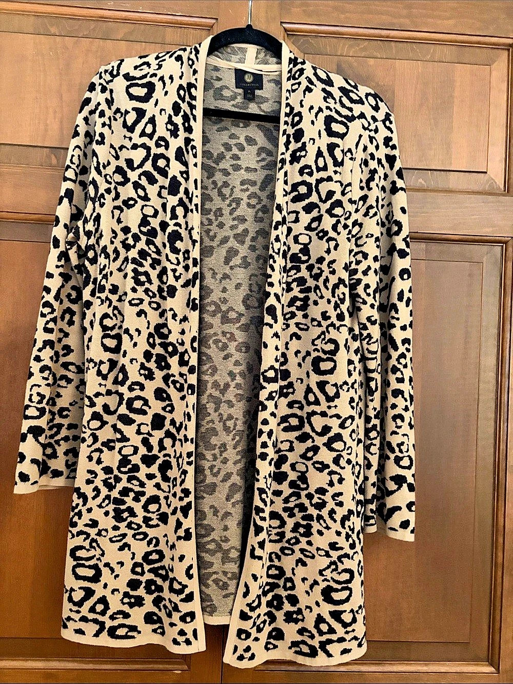 JM Collection Leopard Print Cardigan in Brown, Black and Tan. Size Large
